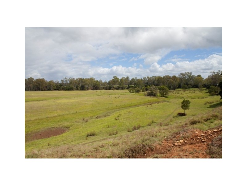 28 SHEPPARDS RD, Tiaro QLD 4650