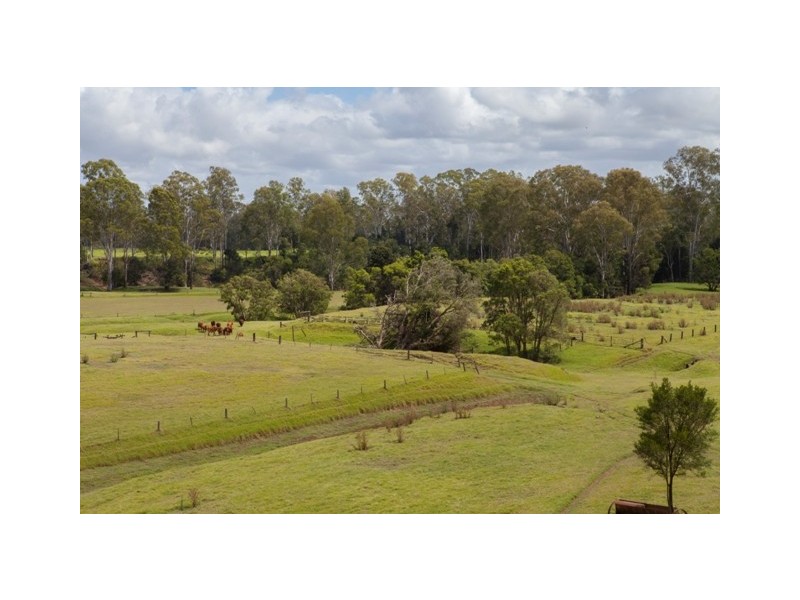 28 SHEPPARDS RD, Tiaro QLD 4650