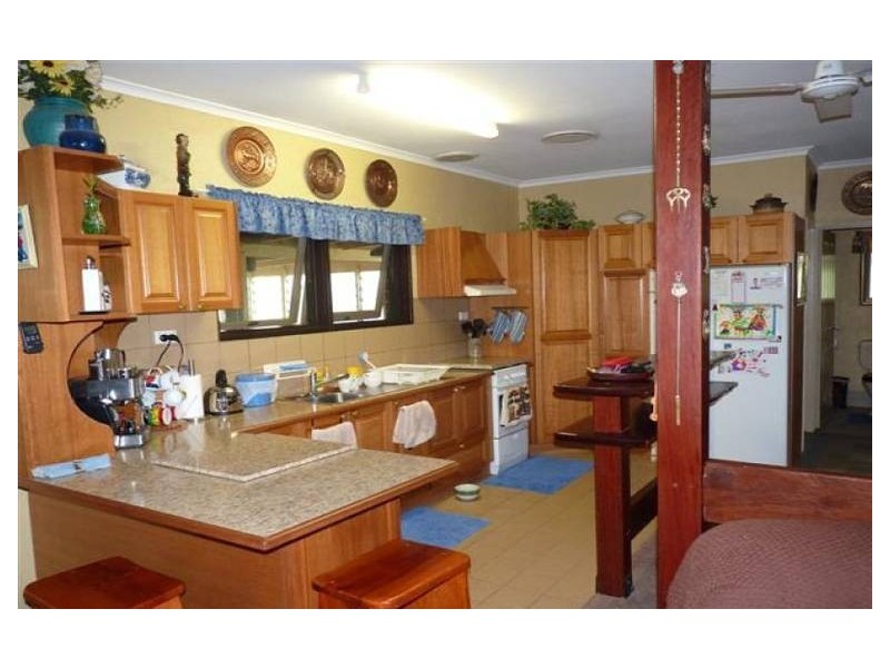 224 MOORABINDA DRIVE, Sunshine Acres QLD 4655