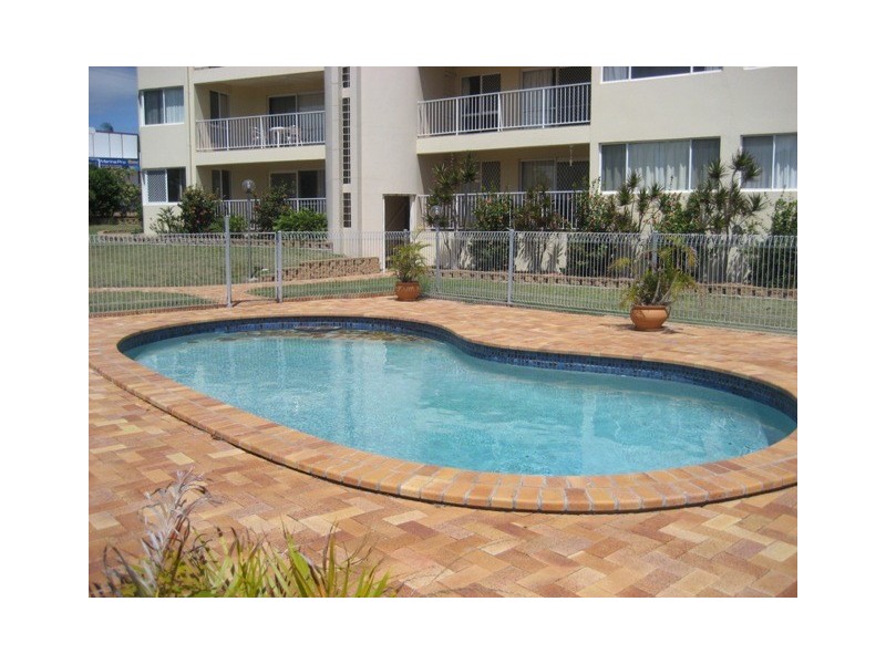 1/13 PULGUL ST, Urangan QLD 4655