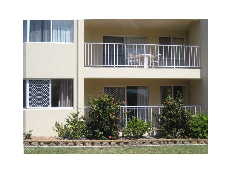 1/13 PULGUL ST, Urangan QLD 4655