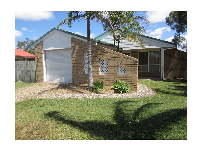 12 Golden, Kawungan QLD 4655