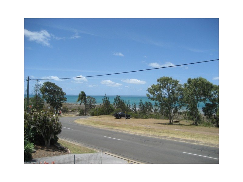 102 Esplanade, Point Vernon QLD 4655