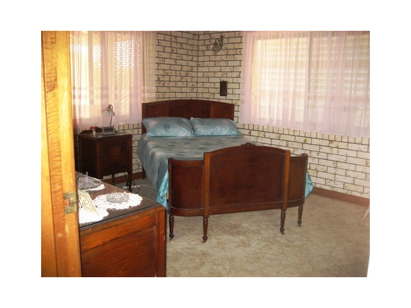 102 Esplanade, Point Vernon QLD 4655