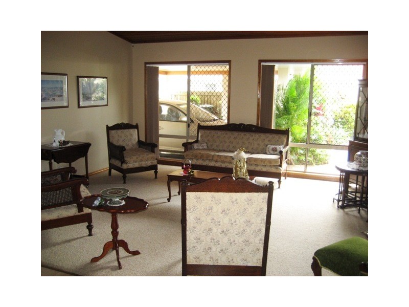 22 ROYAL DVE, Kawungan QLD 4655