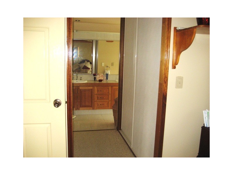 22 ROYAL DVE, Kawungan QLD 4655