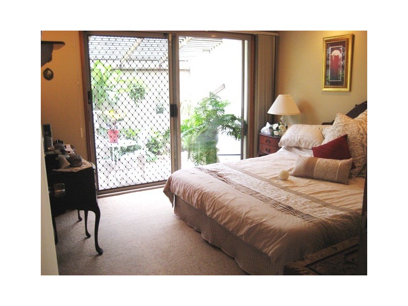 22 ROYAL DVE, Kawungan QLD 4655