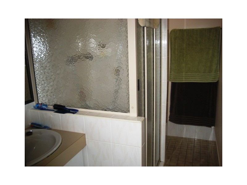 87 SPENCE ST, Point Vernon QLD 4655