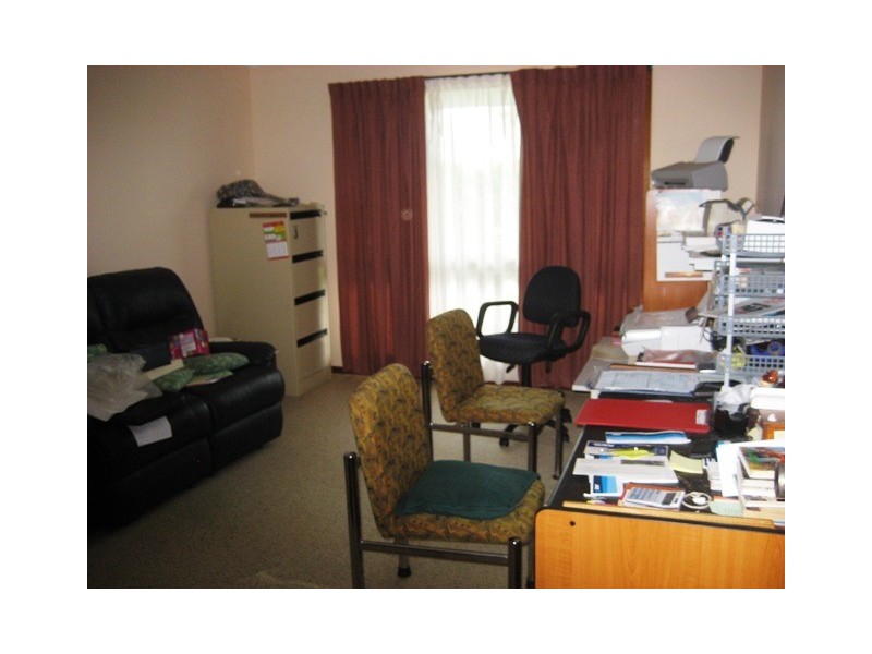 87 SPENCE ST, Point Vernon QLD 4655