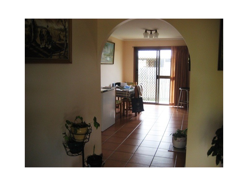 87 SPENCE ST, Point Vernon QLD 4655