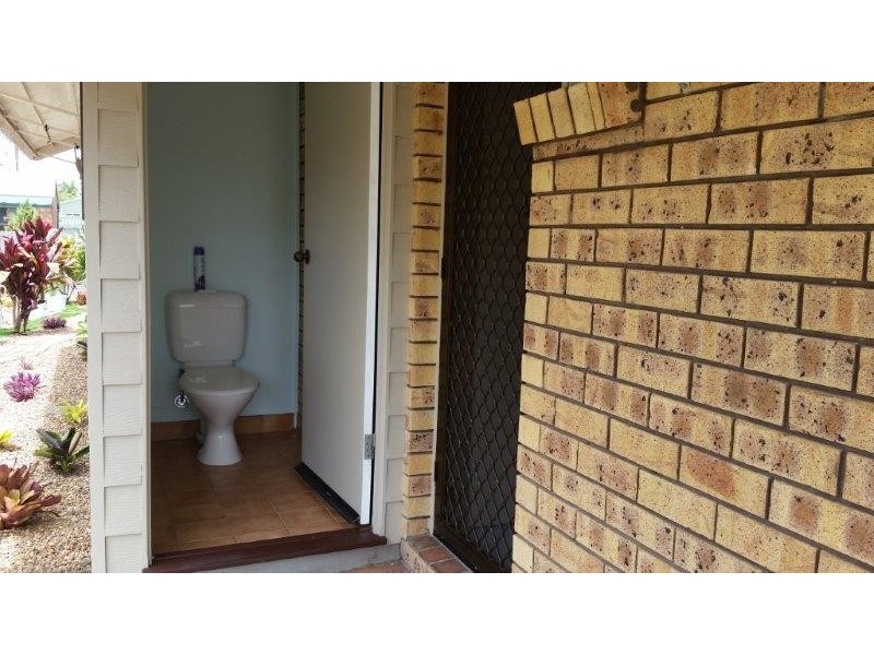 5 Limpus Street, Urangan QLD 4655