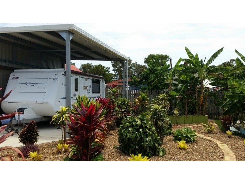 5 Limpus Street, Urangan QLD 4655