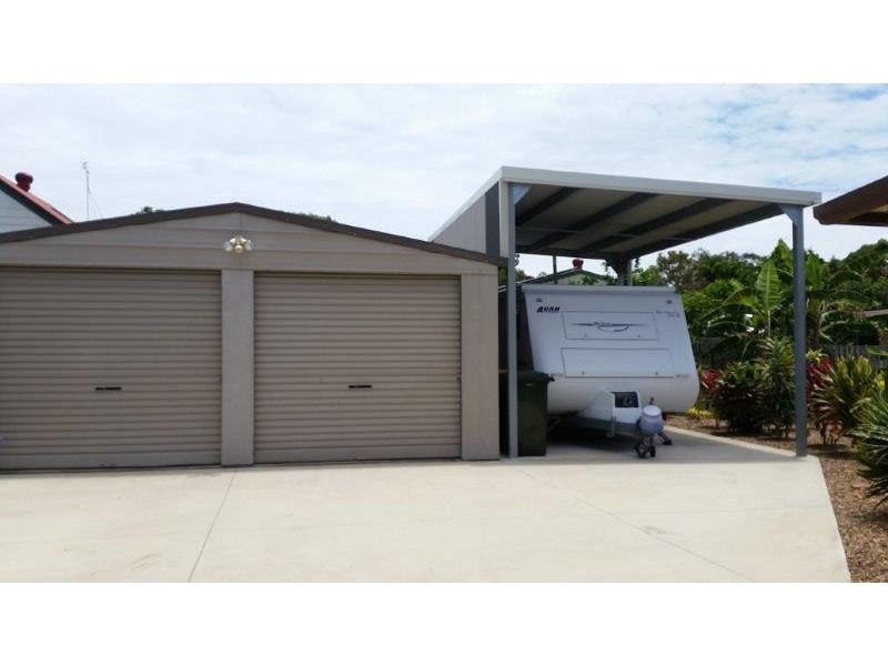 5 Limpus Street, Urangan QLD 4655