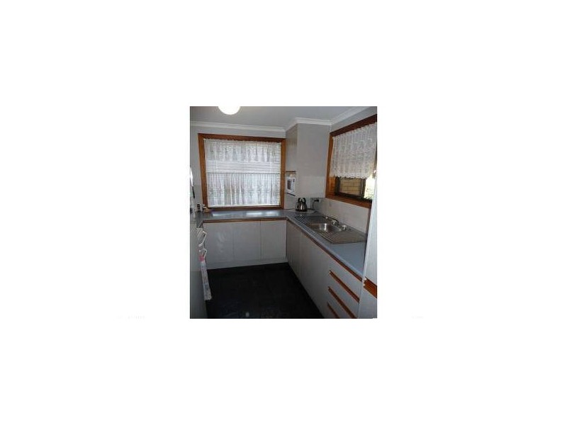 5 Limpus Street, Urangan QLD 4655