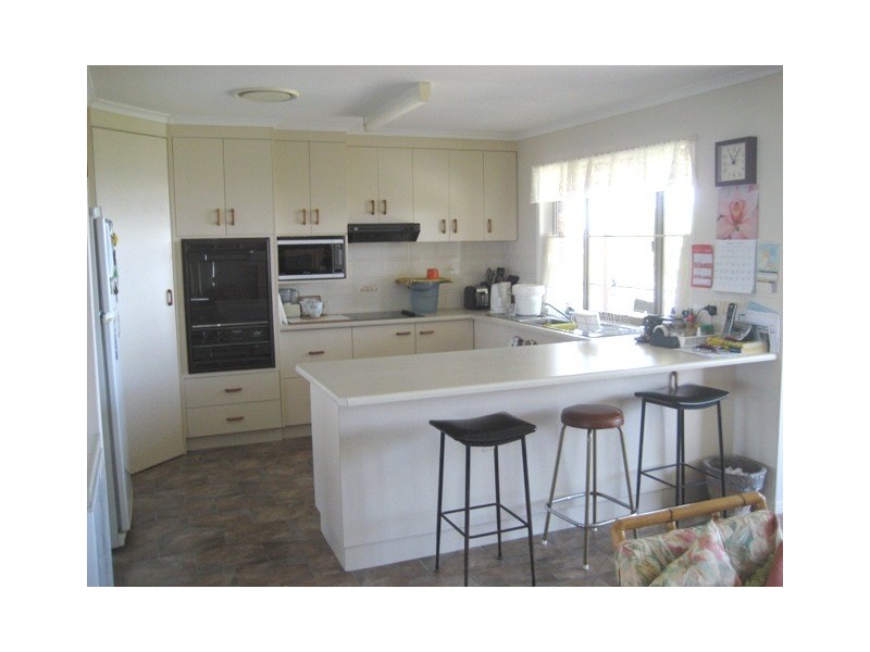 13 APLIN STREET, Point Vernon QLD 4655