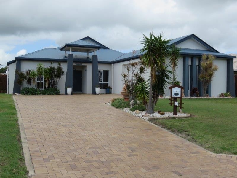 3 LANCASTER CIRCUIT, Urraween QLD 4655