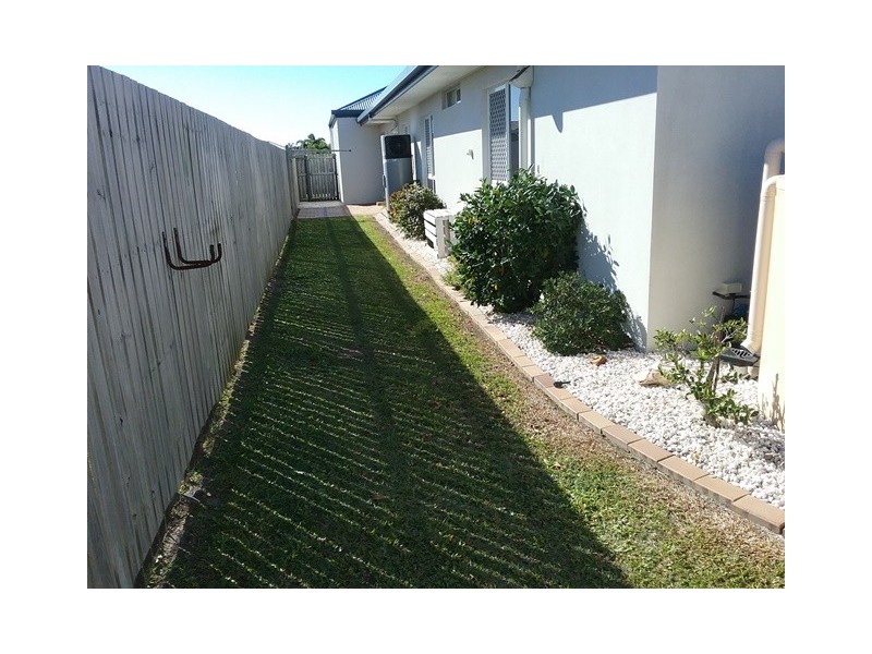 3 LANCASTER CIRCUIT, Urraween QLD 4655
