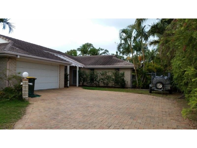 19 Kookaburra Dve, Eli Waters QLD 4655