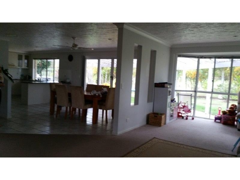 19 Kookaburra Dve, Eli Waters QLD 4655