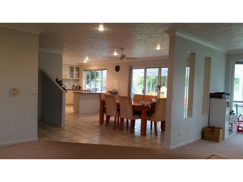 19 Kookaburra Dve, Eli Waters QLD 4655