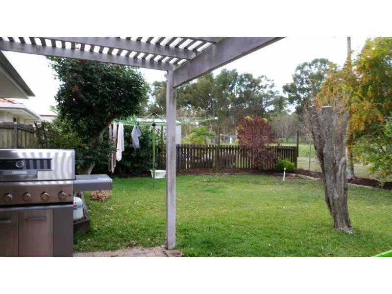 19 Kookaburra Dve, Eli Waters QLD 4655