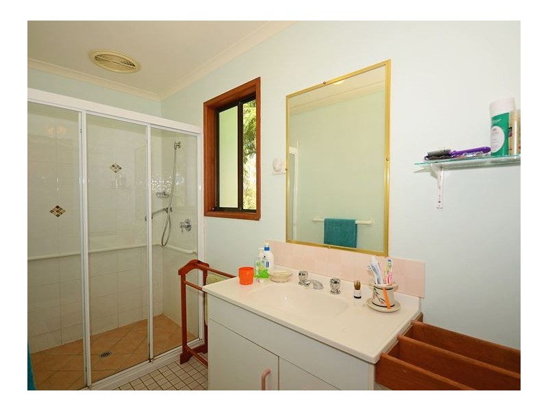 77-85 MARGARET ST, Urangan QLD 4655