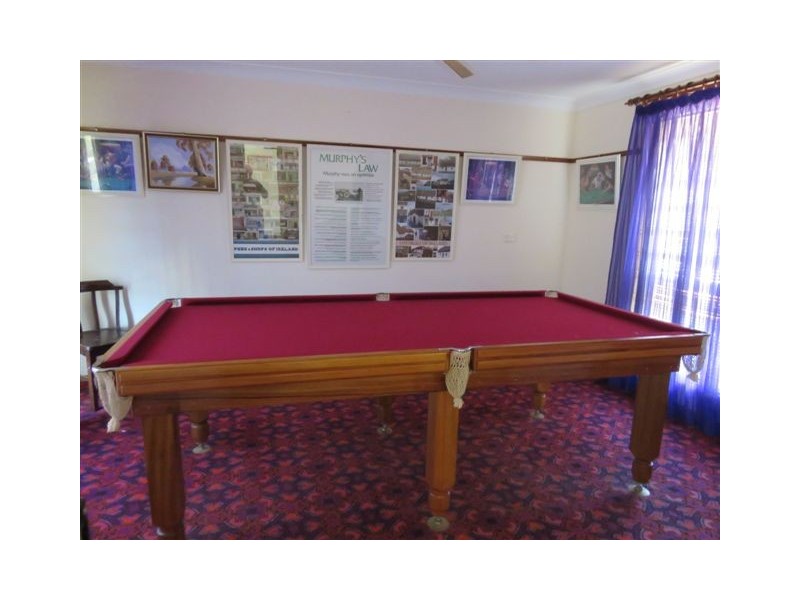 27 Owen Cres, Urangan QLD 4655