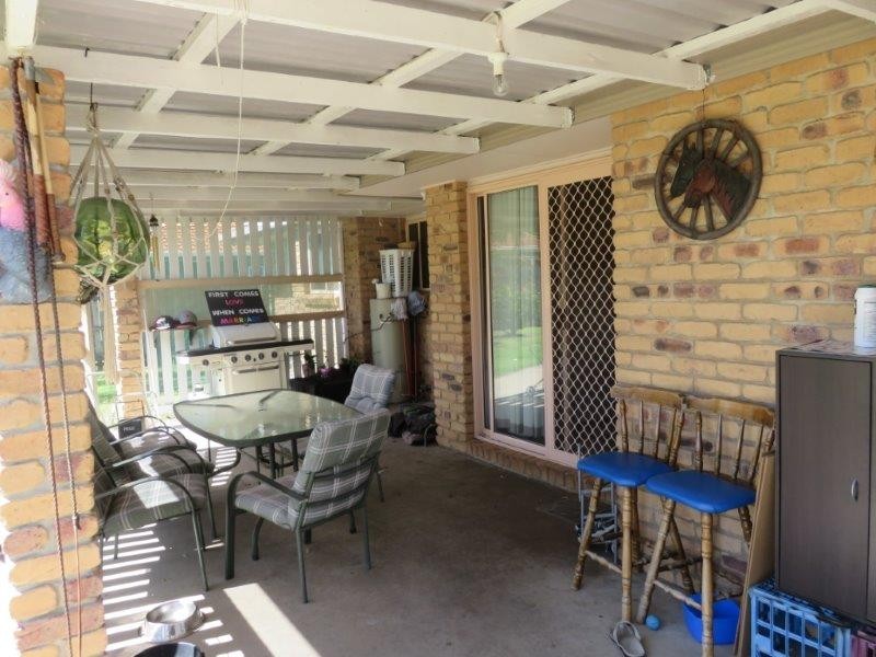 25 CASSANDRA CRES, Urangan QLD 4655