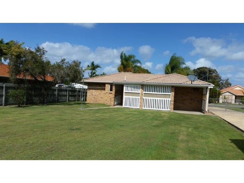 25 CASSANDRA CRES, Urangan QLD 4655