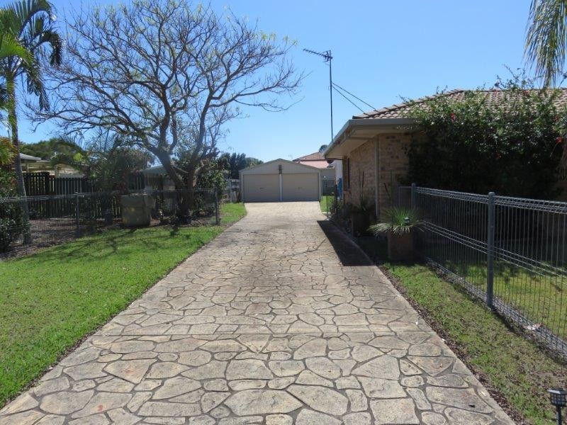 25 CASSANDRA CRES, Urangan QLD 4655