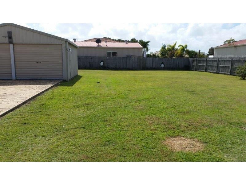 25 CASSANDRA CRES, Urangan QLD 4655
