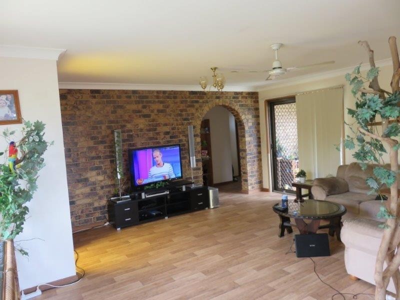 7 BARRY STREET, Torquay QLD 4655