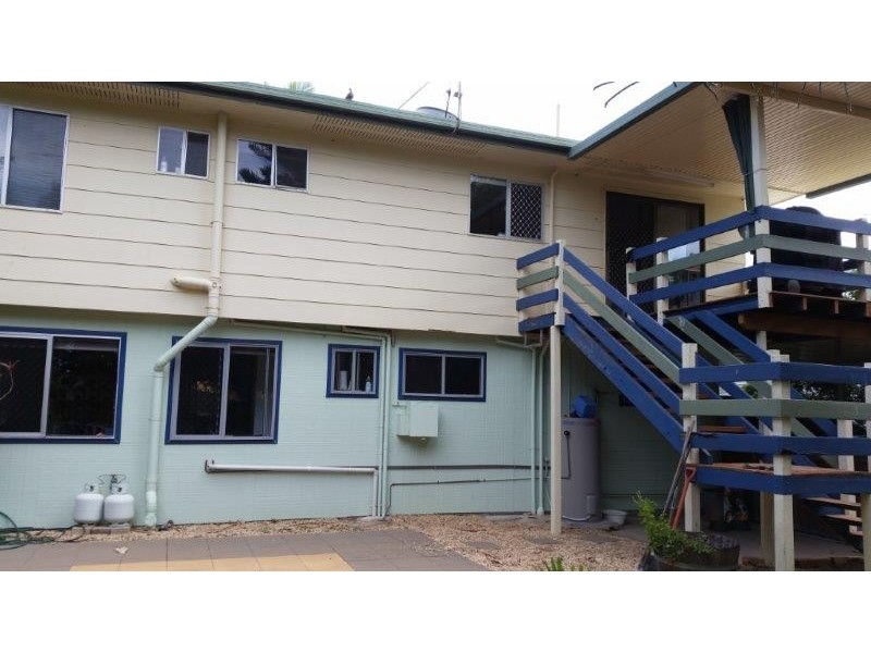 12 Eden Way, Point Vernon QLD 4655