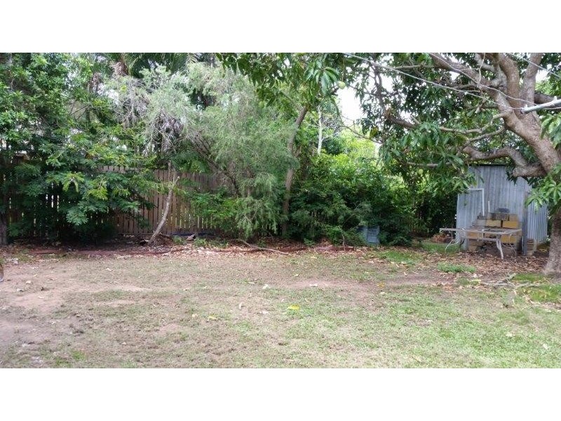 12 Eden Way, Point Vernon QLD 4655