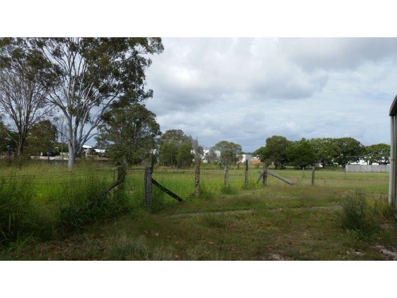 35-37 Islander Rd, Pialba QLD 4655