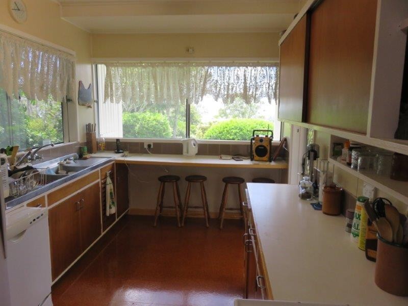 188 ESPLANADE, Point Vernon QLD 4655