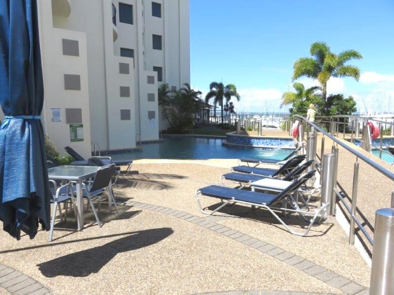 517/632-633 The Mantra Buccaneer Drive, Urangan QLD 4655
