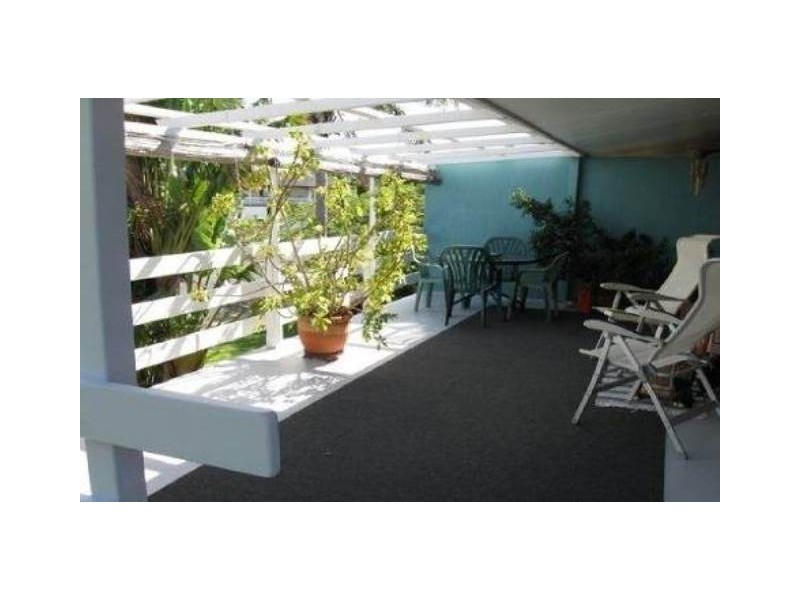 UNIT 2/70 HIBISCUS STREET, Urangan QLD 4655