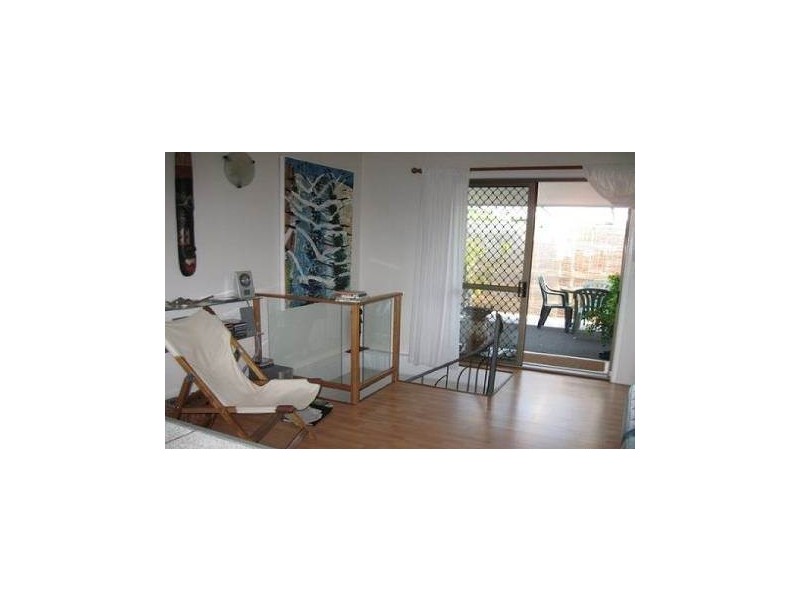 UNIT 2/70 HIBISCUS STREET, Urangan QLD 4655