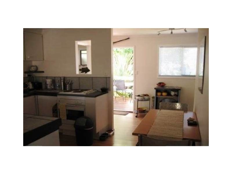 UNIT 2/70 HIBISCUS STREET, Urangan QLD 4655