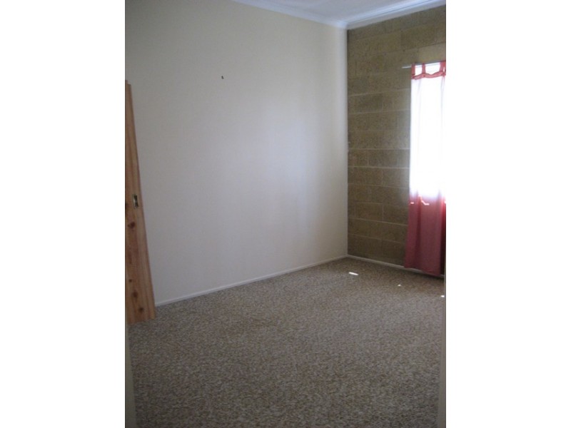 5 Whittaker Close, Urangan QLD 4655