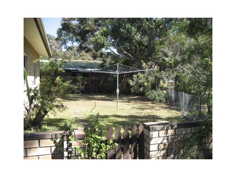 5 Whittaker Close, Urangan QLD 4655