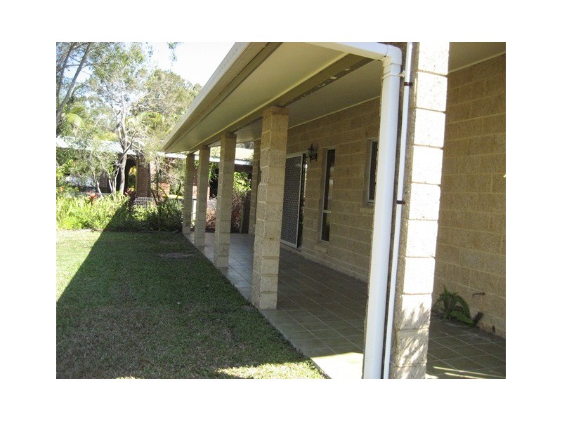 5 Whittaker Close, Urangan QLD 4655