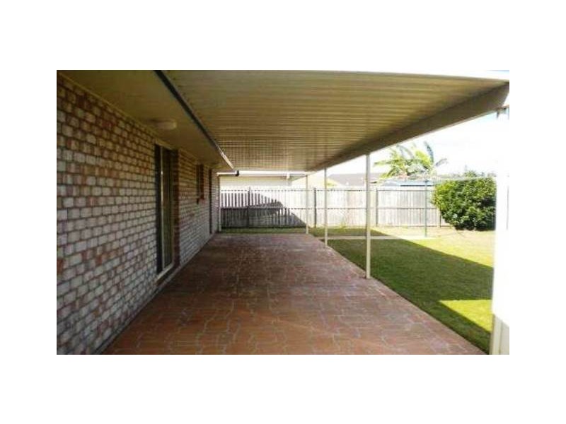 18 Pialba Downs Drive, Eli Waters QLD 4655