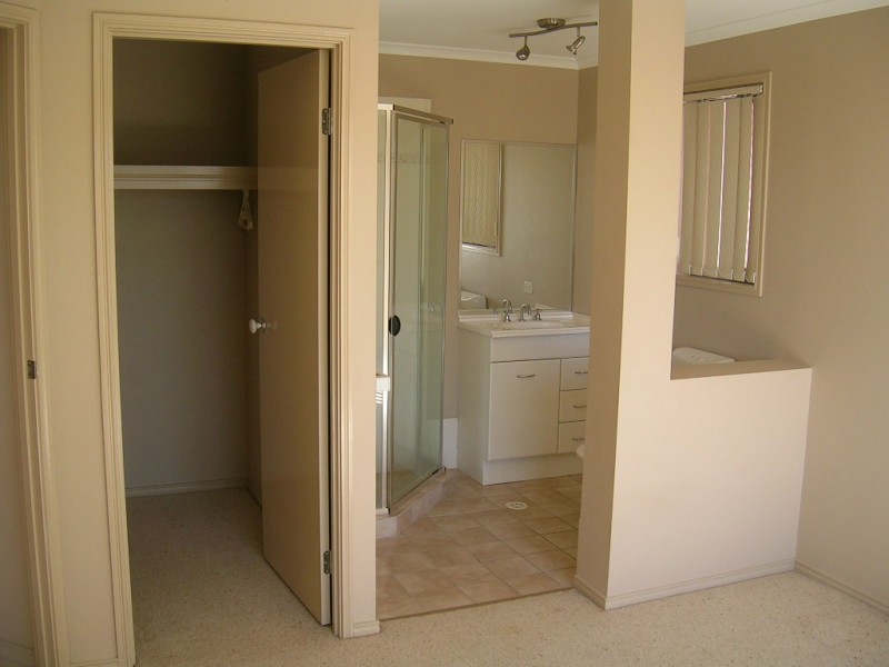 North Lakes QLD 4509