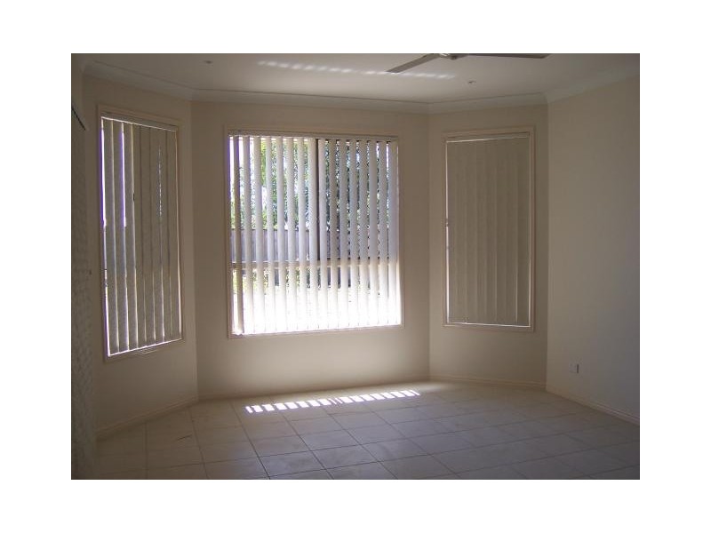 North Lakes QLD 4509