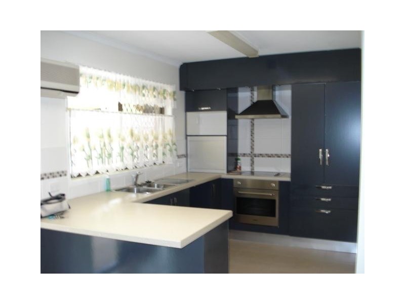 7 St Quentin Road, Petrie QLD 4502