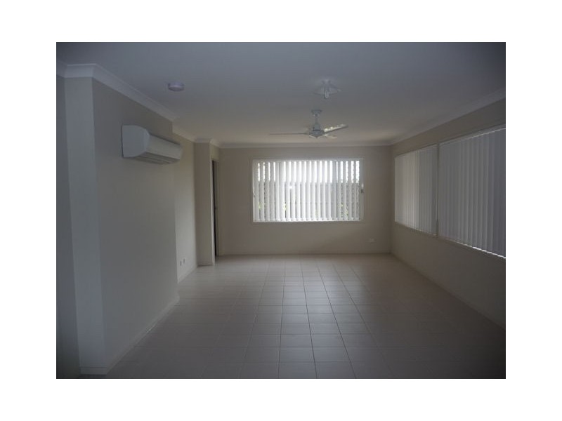 North Lakes QLD 4509