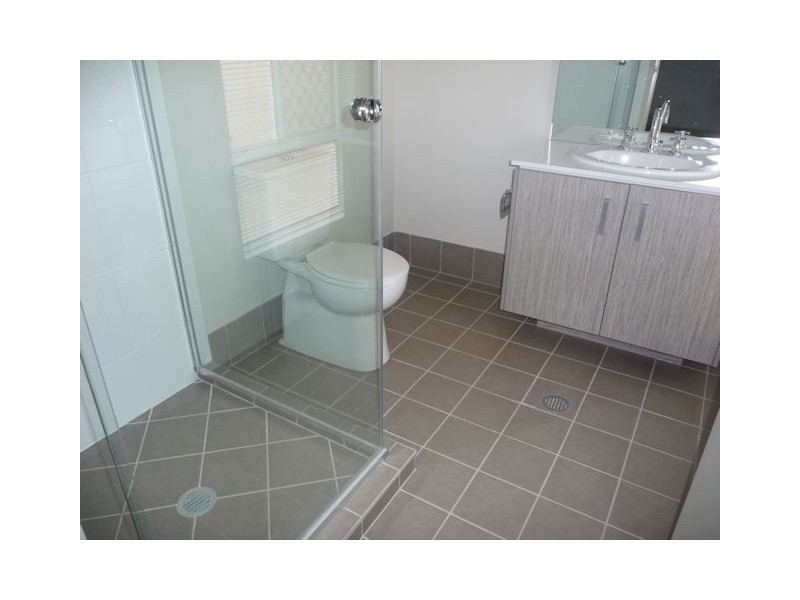 North Lakes QLD 4509