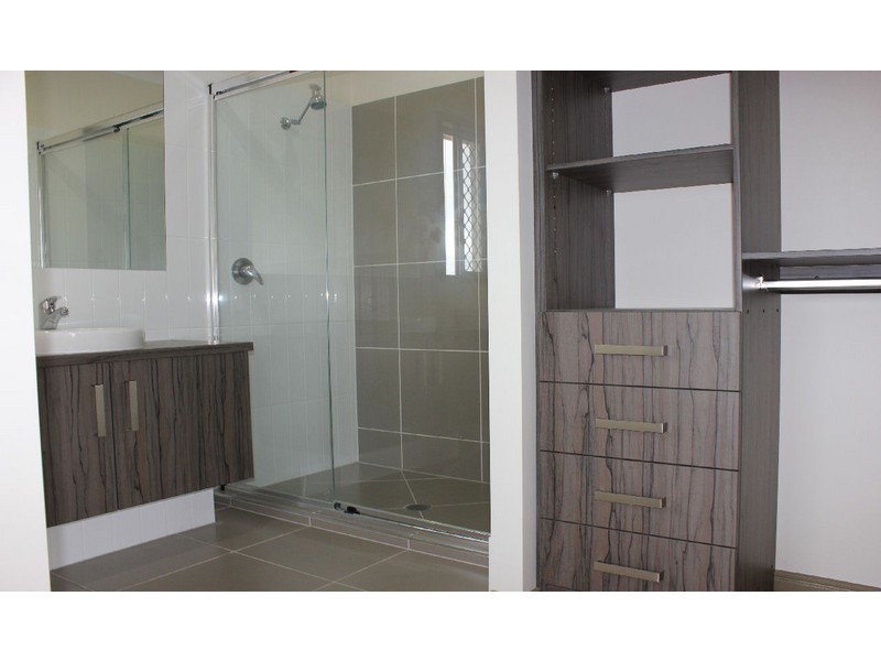 16 Essencia Avenue, Dakabin QLD 4503